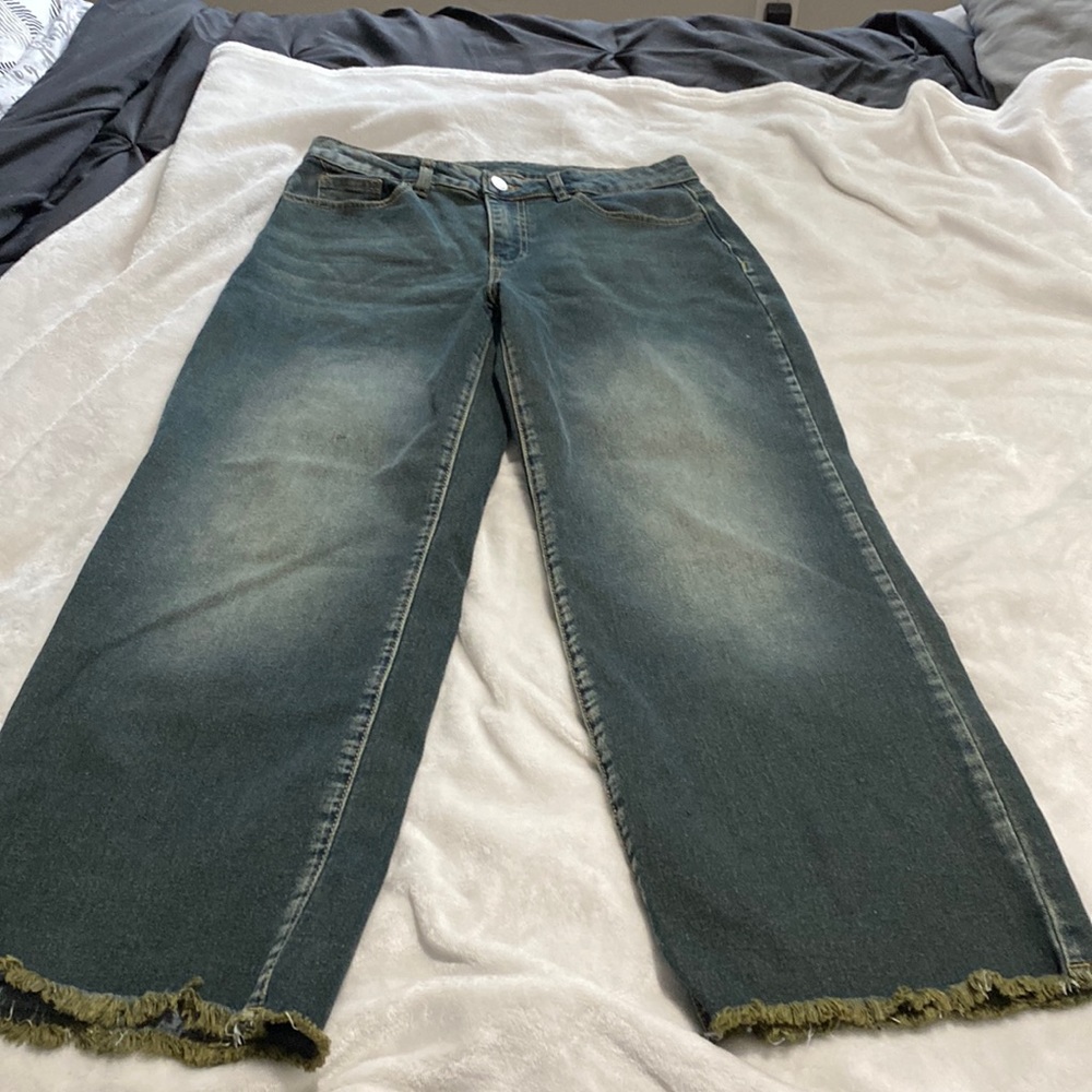 Ladies jeans size 32
